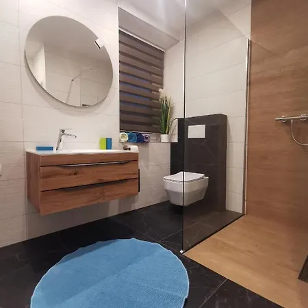 شقة Una Apartment بليد